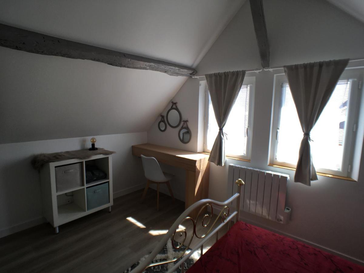 Chartres Coeur De Ville, Beau 2 Pieces Chaleureux Et Lumineux,Parking Et Wifi ! Ngoại thất bức ảnh